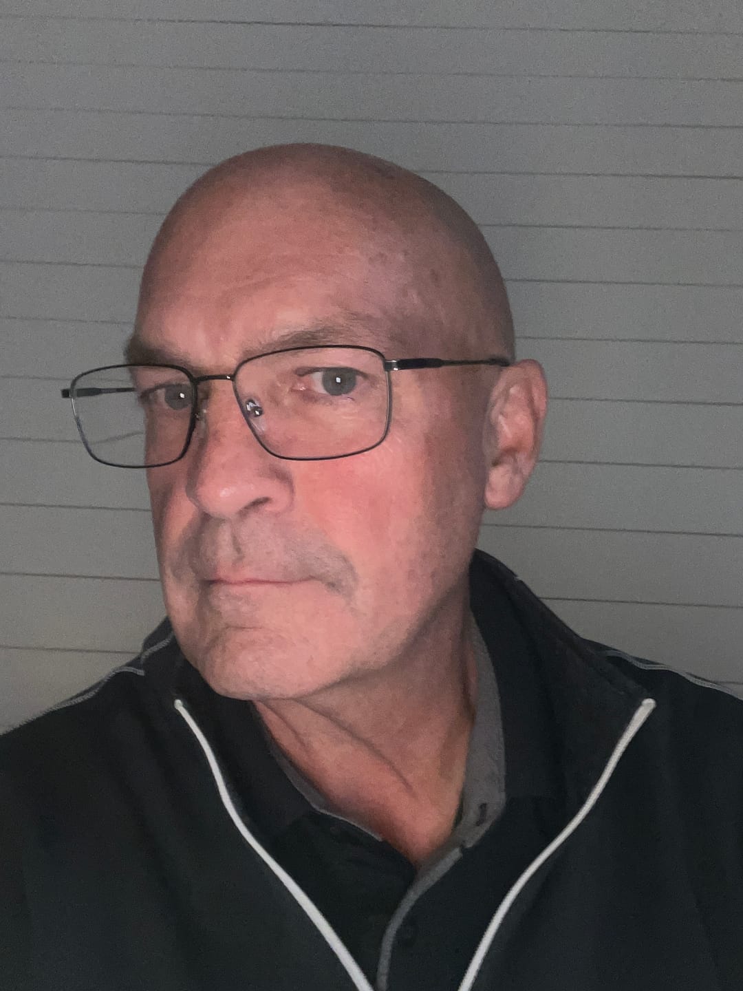 Customer photo review of Steven | Hypoallergenic Titanium Rectangular Magnetic Clip-on Eyeglasses Sunglasses