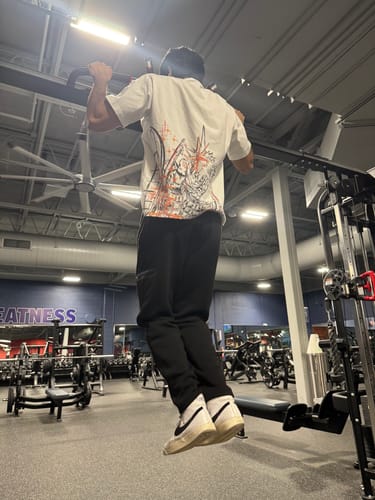 Customer photo review of DYNAMIGHT TEE