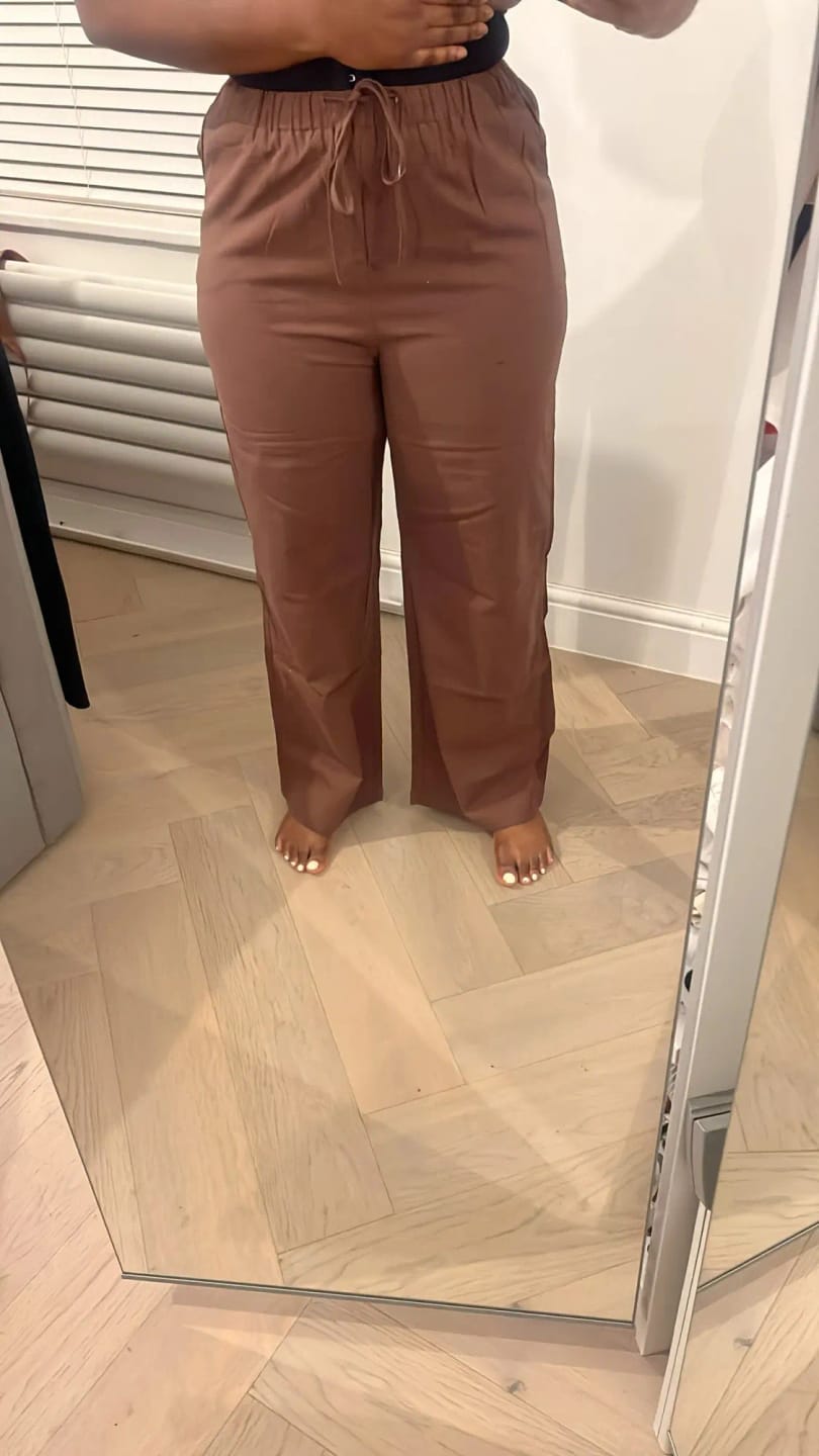 Customer photo review of Kendall Wide Leg Linen Pants