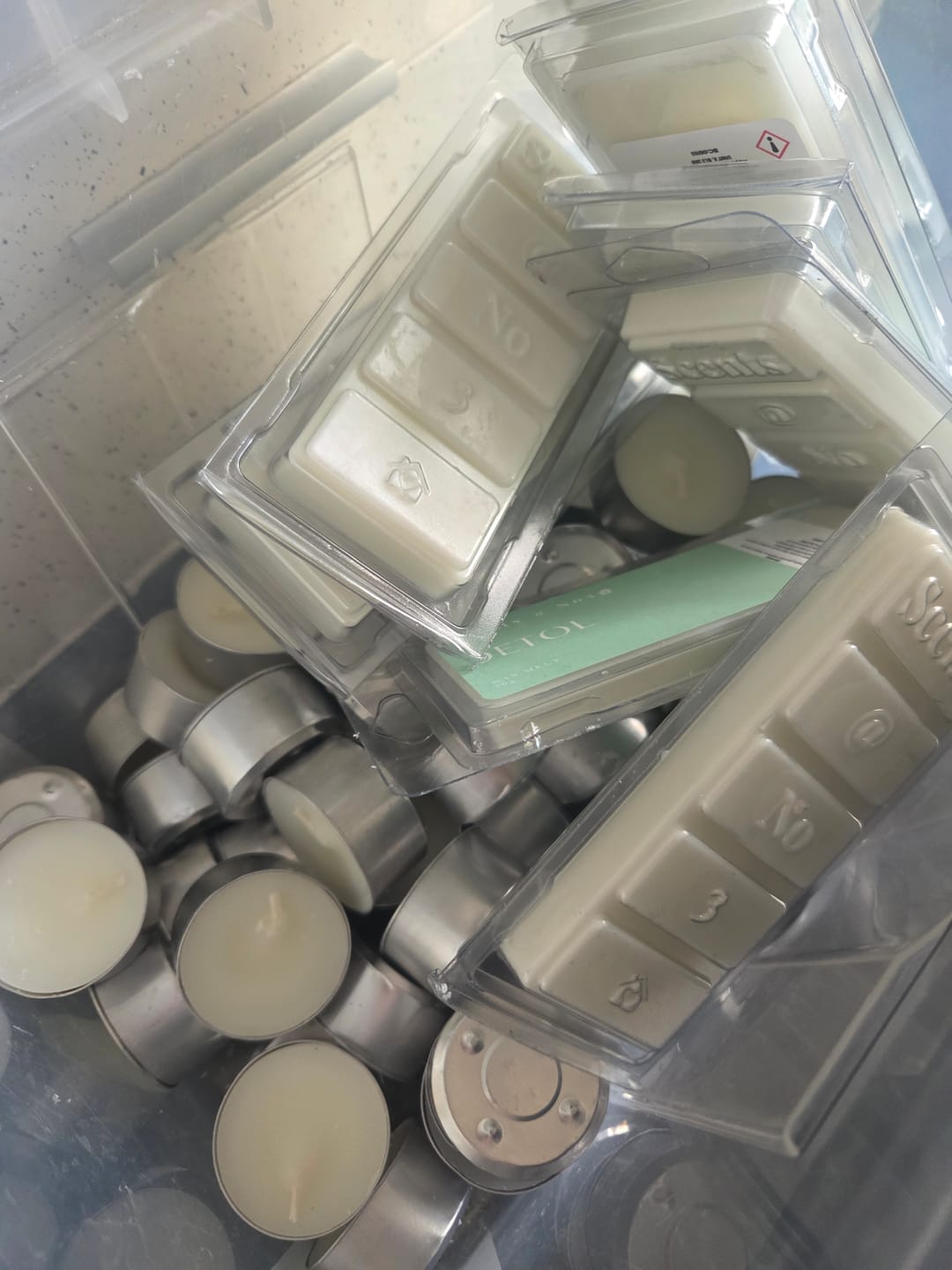 Customer photo review of Detol Wax Melt