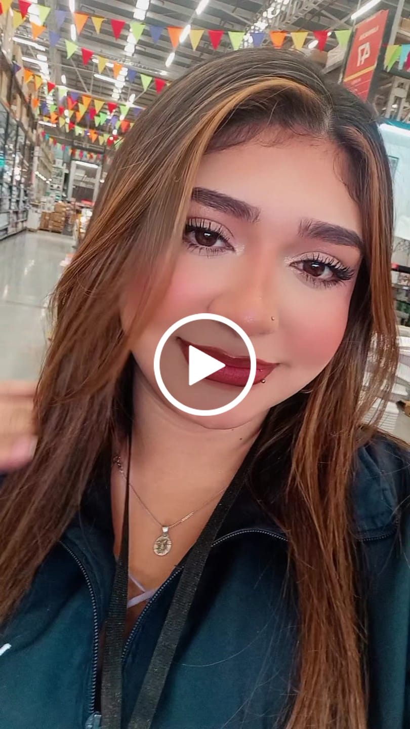 Customer video review of PALETA DE CONTORNOS E ILUMINADOR GLAMBLACK