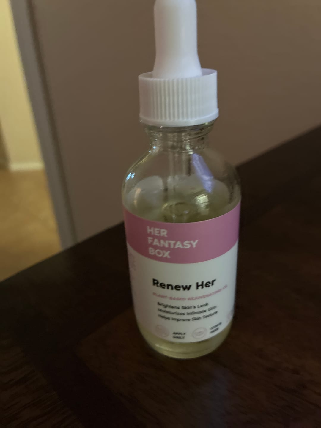 Customer photo review of Her Fantasy Box Renew Her Yoni Oil - For Dryness, Ingrown Hair, Dark Marks & Scars