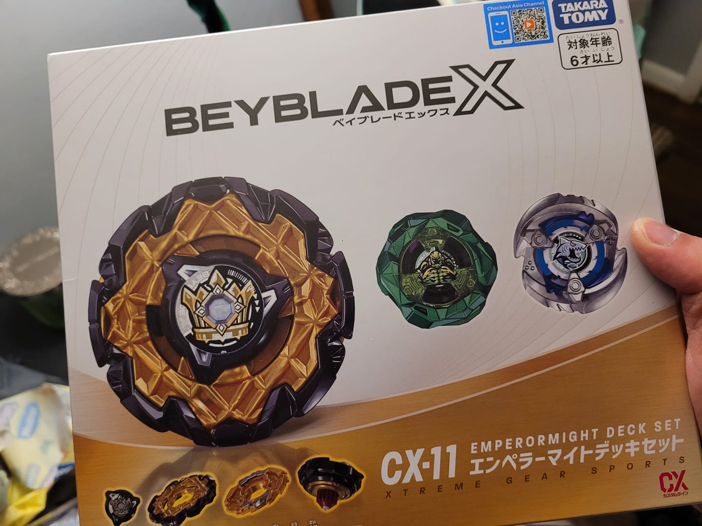 Customer photo review of Takara Tomy Beyblade X CX-11 EmperorMight DECK SET