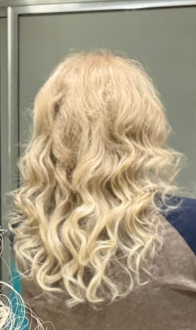 Customer photo review of Weightless Oil for Fine & Medium Hair