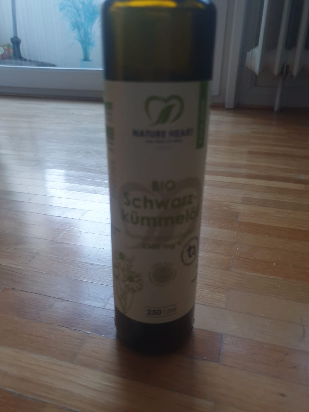 Customer photo review of BIO Schwarzkümmelöl 2300+ Thymochinon ungefiltert 250 ml