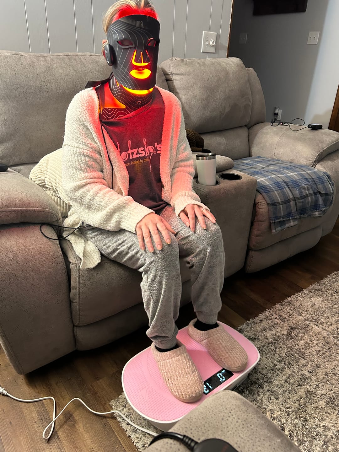 Customer photo review of INIA GLOW Wireless Red Light Therapy Mask