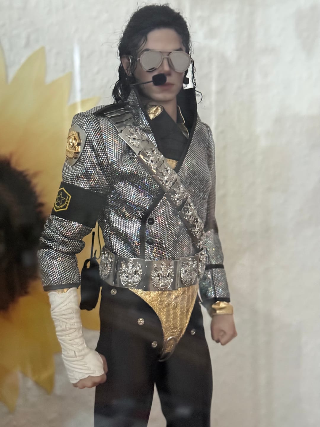 Customer photo review of Michael Jackson Jam 1/6 Scale Figure