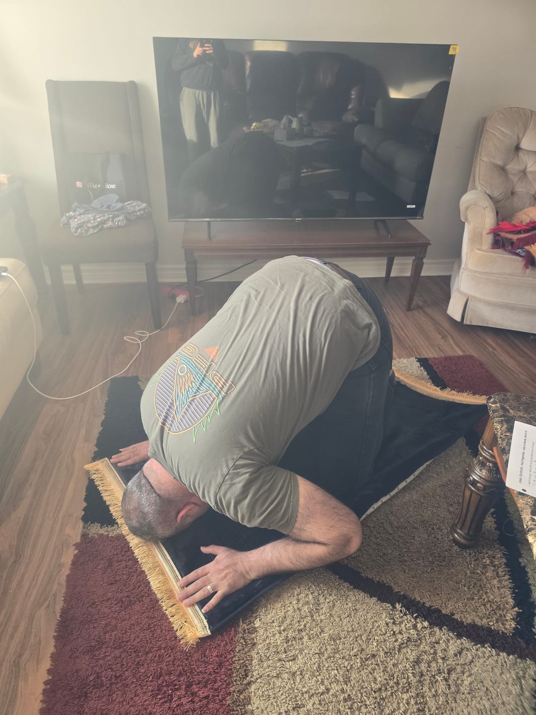 Customer photo review of Masjid-e-Nabawi Mosque Padded Prayer Mat