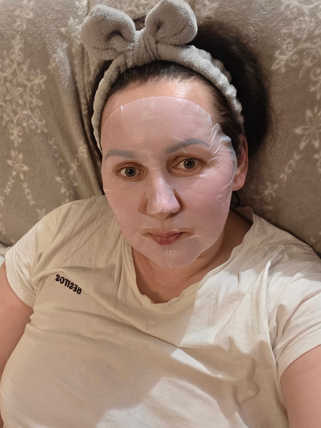 Customer photo review of Drėkinamoji lakštinė veido kaukė