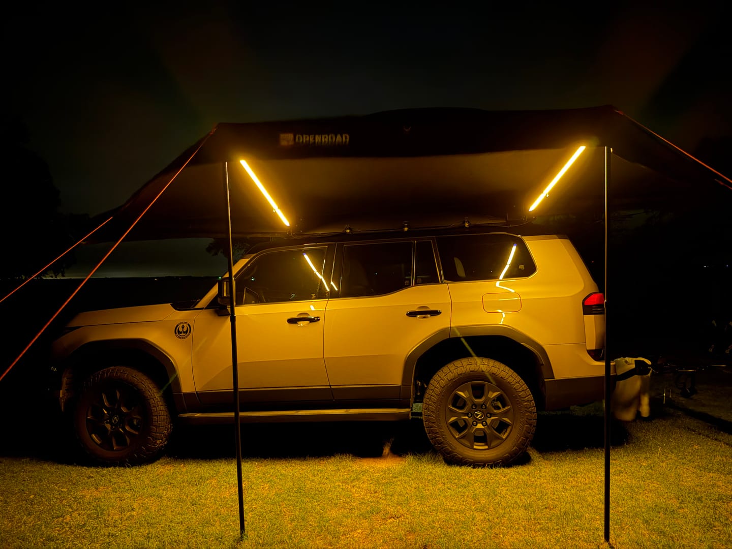 Customer photo review of OPENROAD 180 Free Standing Awning