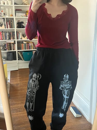 Customer photo review of Knight Relax Joggers