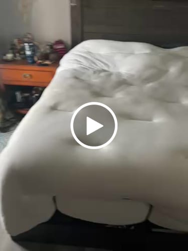 Customer video review of MarshMellow Comforter
