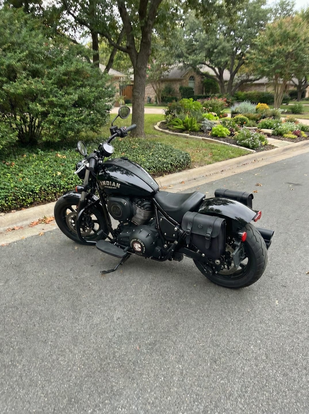 Customer photo review of 8L - Pony Indian Chief Leather Motorcycle Saddlebags