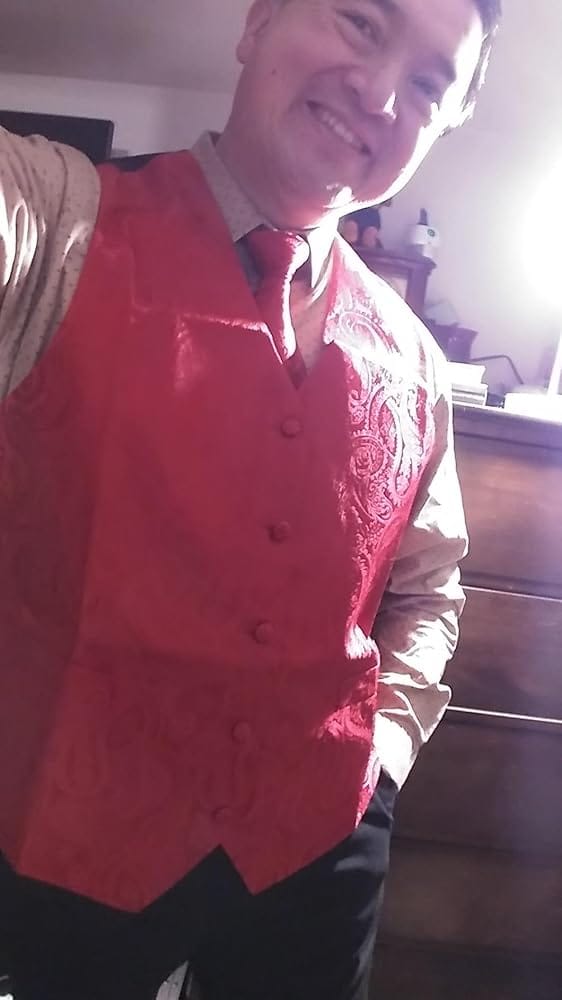 Customer photo review of Hisdern Men's Red Paisley Vest Tie Set For Weddings