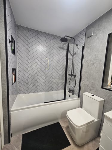 Customer photo review of Nuie Linton Square Single Ended Bath 1700 x 700mm - White