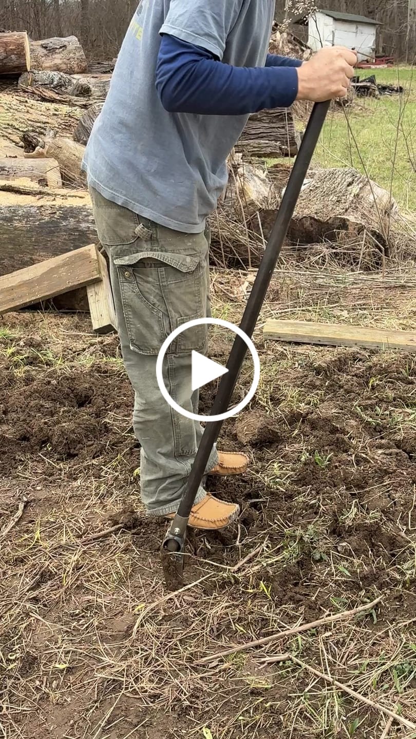 Customer video review of All-Day Treadlite Broadfork | 20" wide | 4 tines