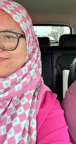 Customer photo review of Monogram Square (Pink)