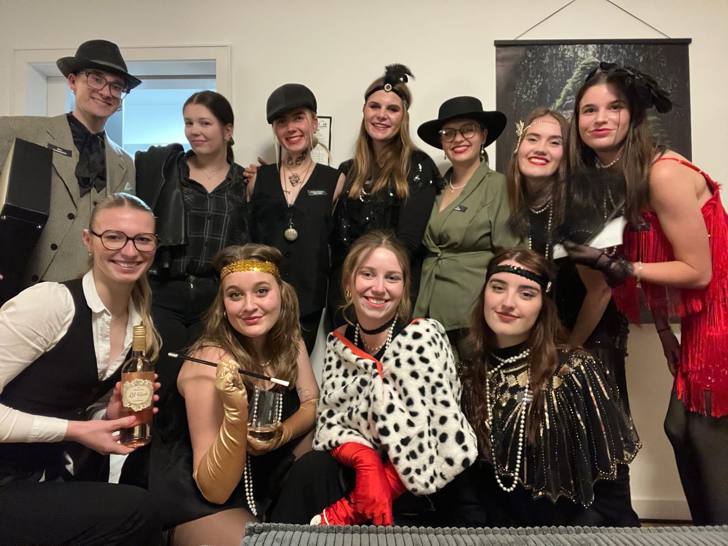 Customer photo review of 1920 Die Flüsterkneipe: Das 20er Jahre Krimidinner
