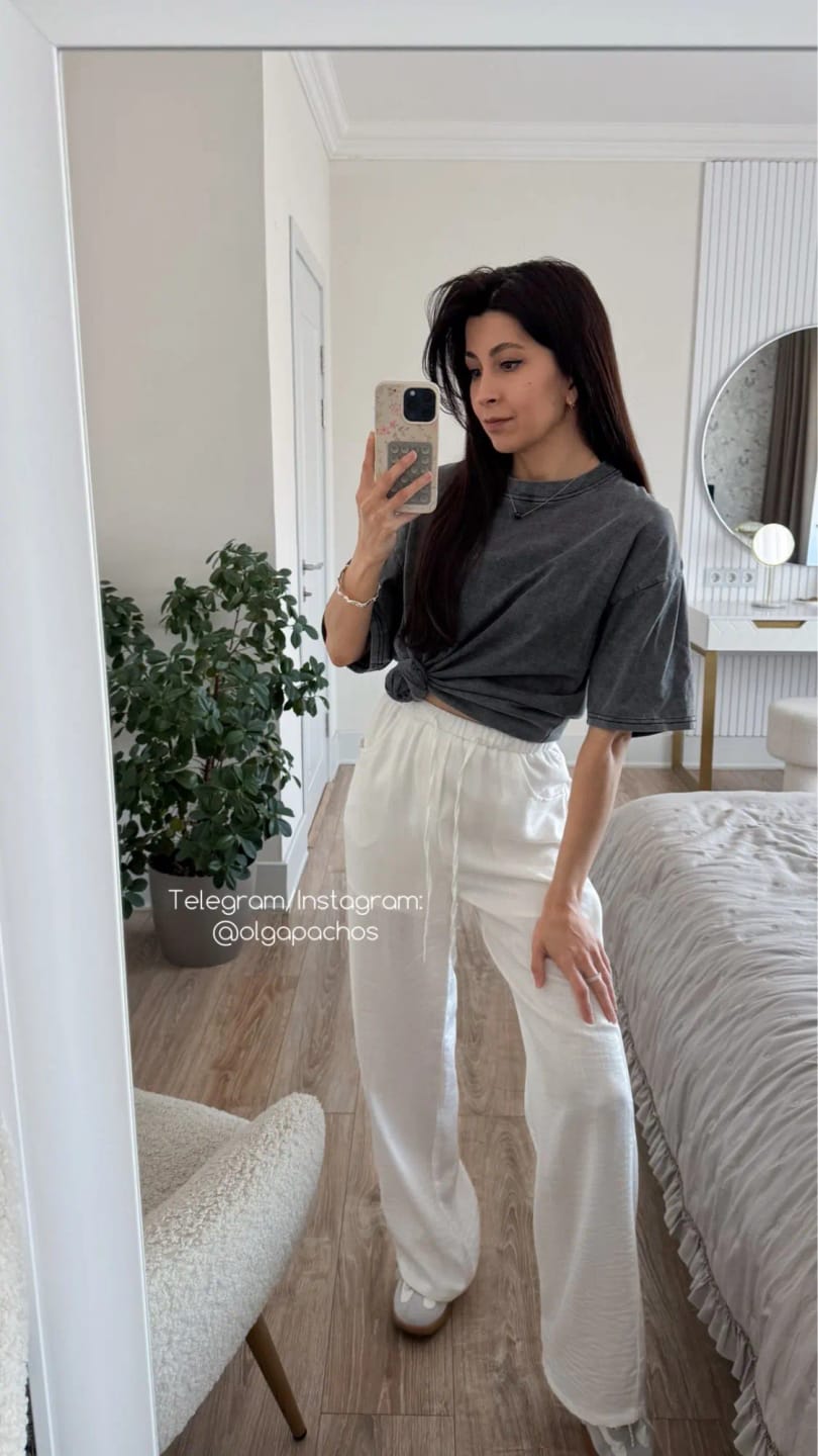 Customer photo review of Kendall Wide Leg Linen Pants
