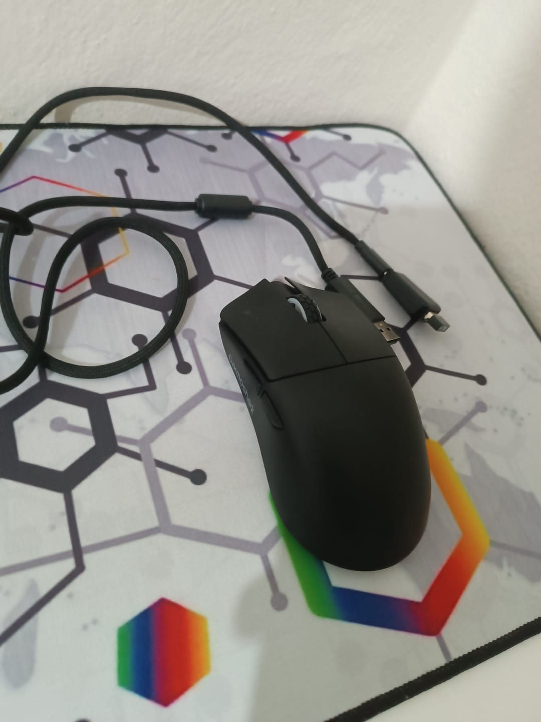 Customer photo review of Darmoshark M3 V2 Wireless Mouse