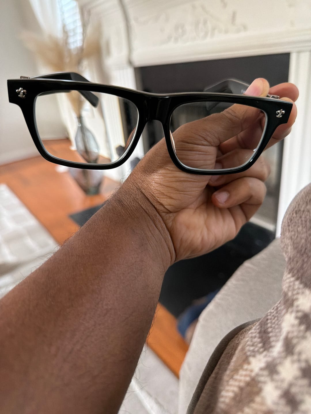 Customer photo review of Willy Glasses