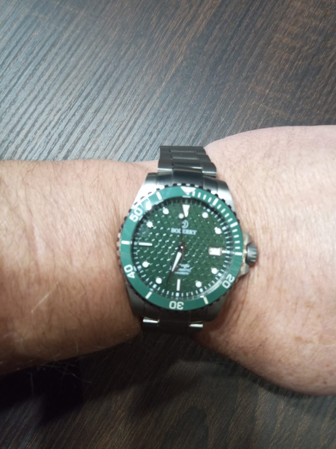 Customer photo review of SEATURTLE.OCEAN(TITANIUM) - Automatic Titanium Diver Watch | Turtle Green/Ti-bracelet