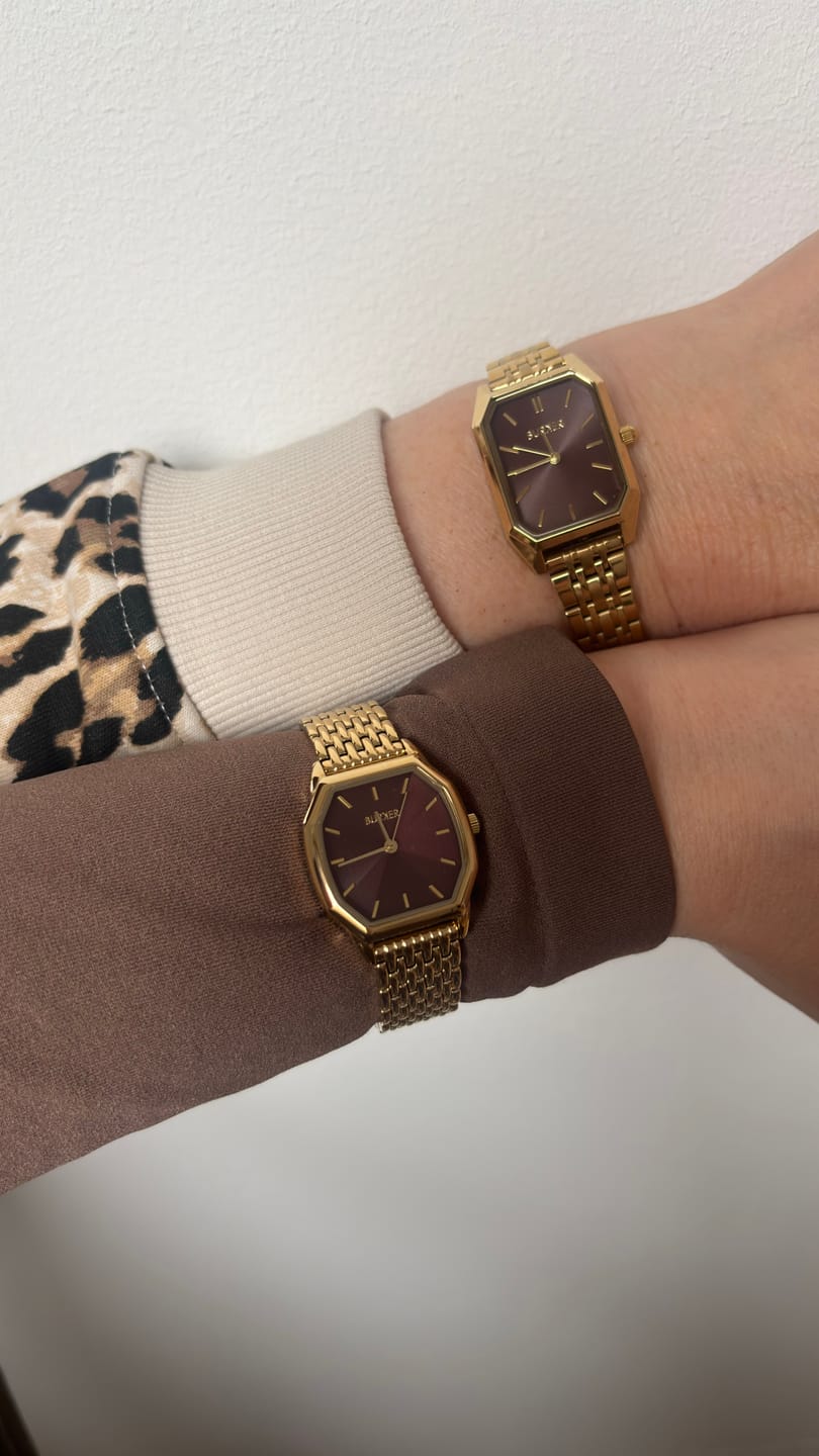 Customer photo review of Julia Gold Burgundy