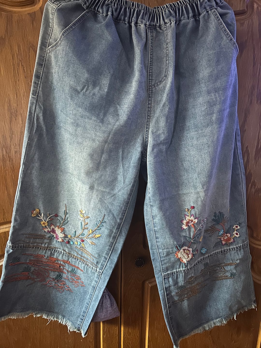 Customer photo review of Women Casual Summer Flower Embroidery Denim Straight Pants