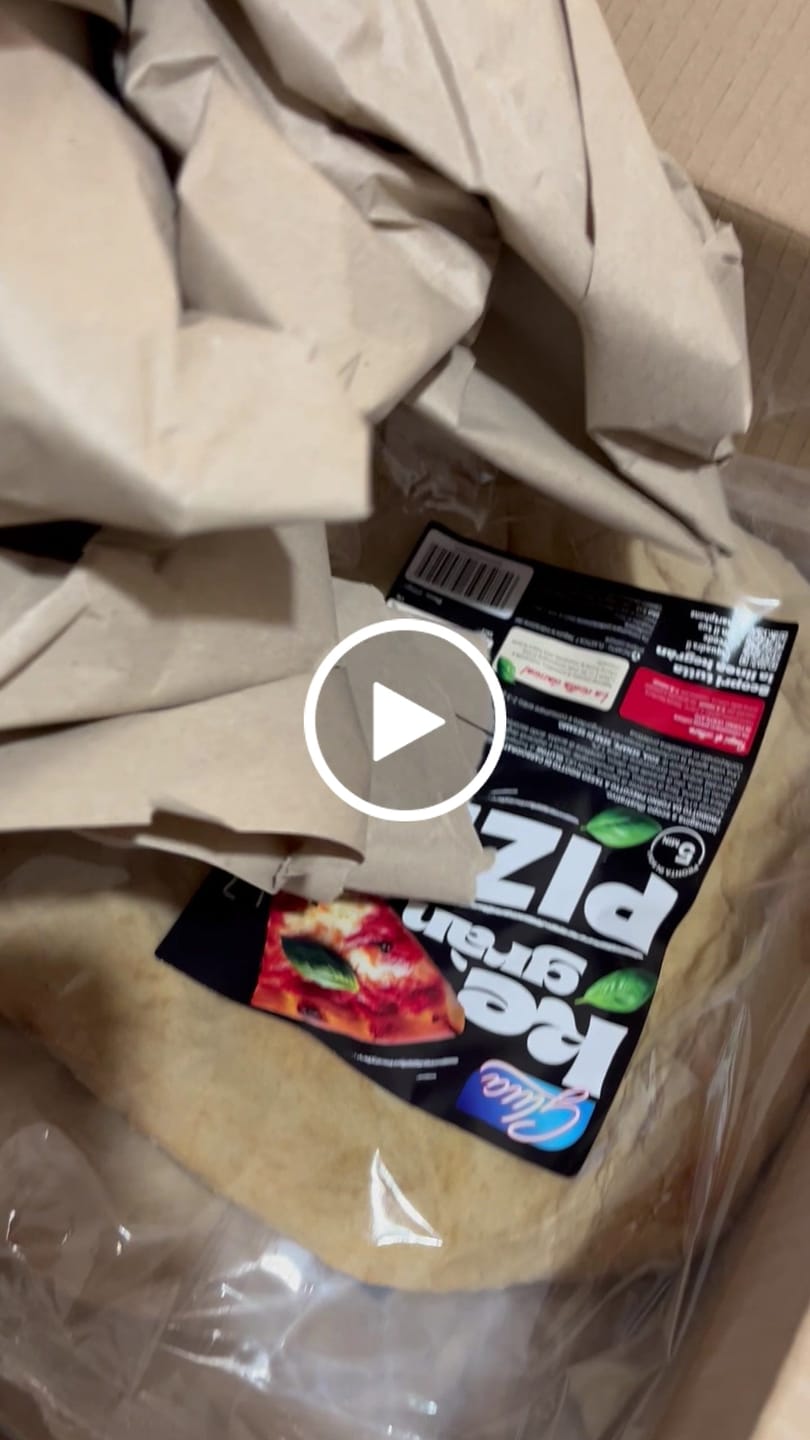 Customer video review of Base Pizza proteica