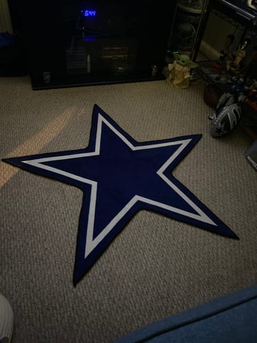 Customer photo review of Dallas Cowboys Logo Rug