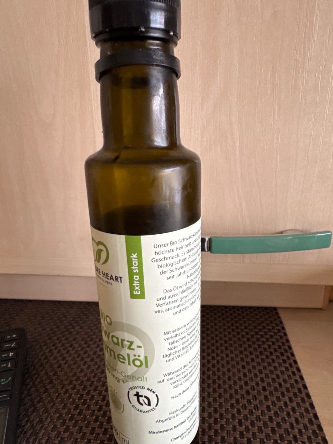 Customer photo review of BIO Schwarzkümmelöl 2300+ Thymochinon ungefiltert 250 ml