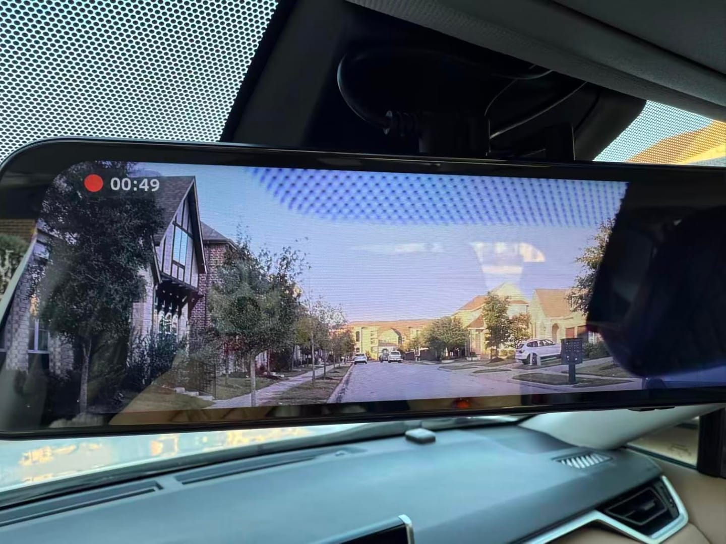 Customer photo review of 10" Elite | 4K Front + 2K Rear Smart Streaming Mirror