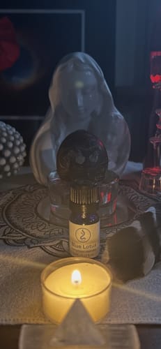 Customer photo review of True Egyptian Blue Lotus Oil 5 mL | Cold-Pressed