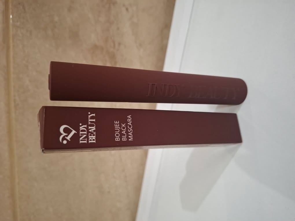 Customer photo review of All-In-One maskara Boujee Black