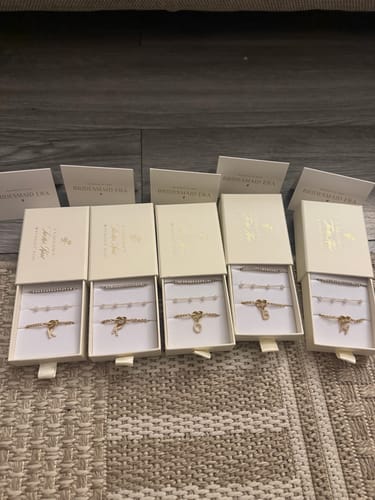 Customer photo review of Pearls for my Bridesmaids