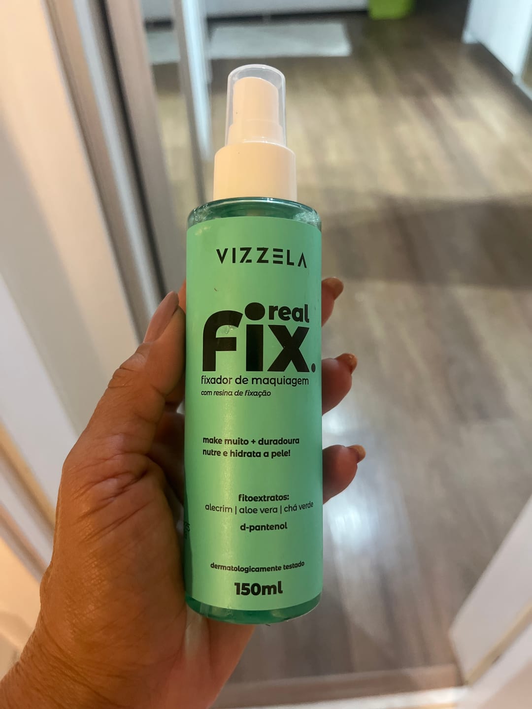 Customer photo review of Fixador de Maquiagem Real Fix - Vizzela