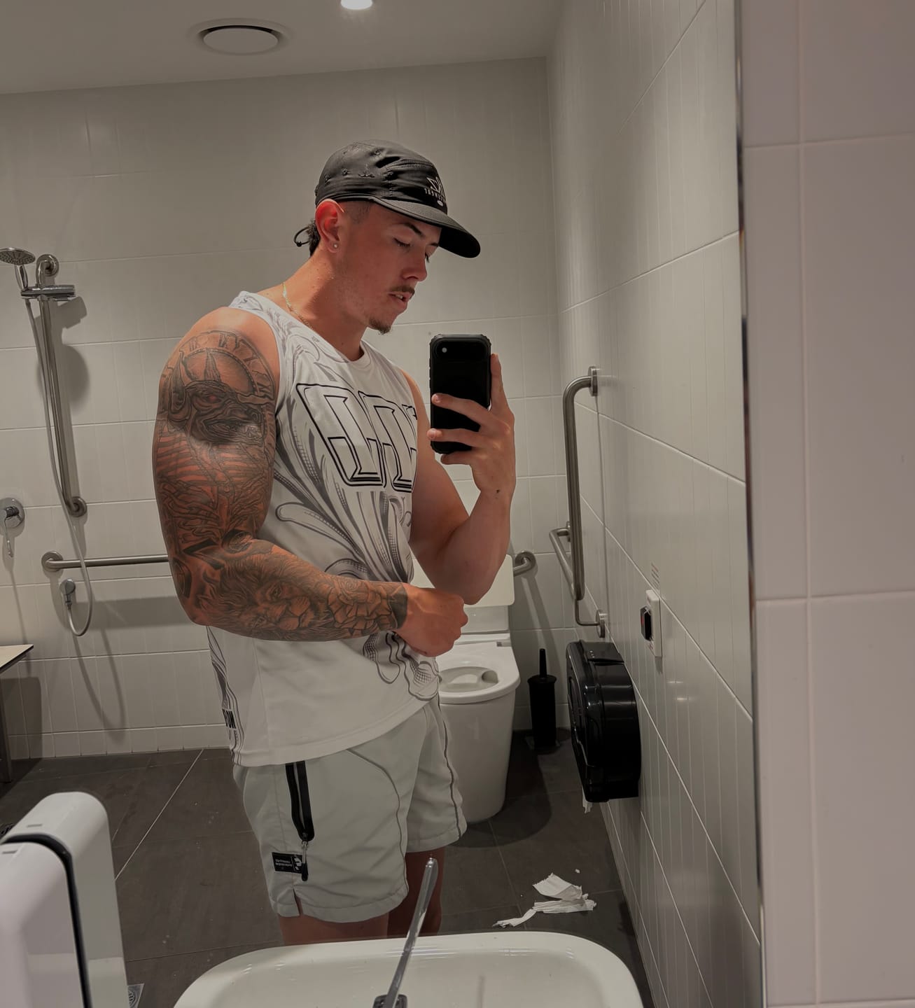 Customer photo review of 100 TANK