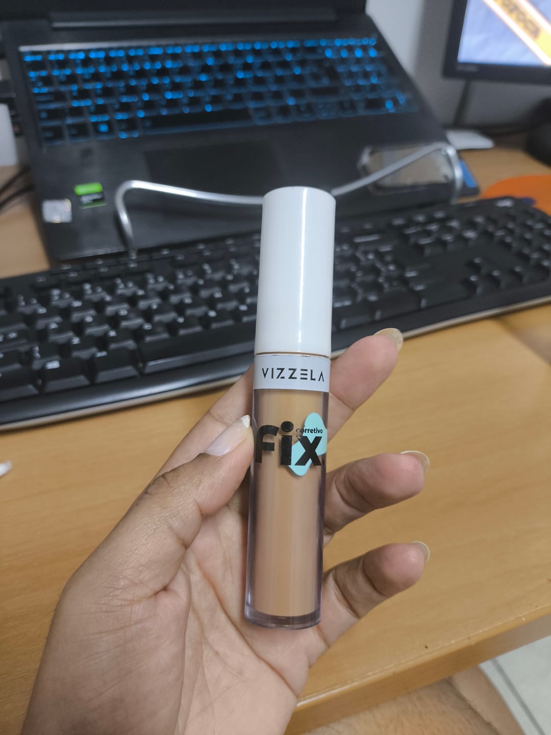 Customer photo review of Corretivo Líquido FIX - Vizzela