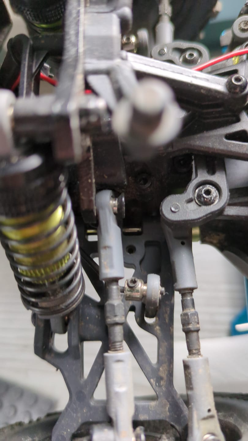 Customer photo review of Pins for Suspension Arm Spare Part for RC Car Parts