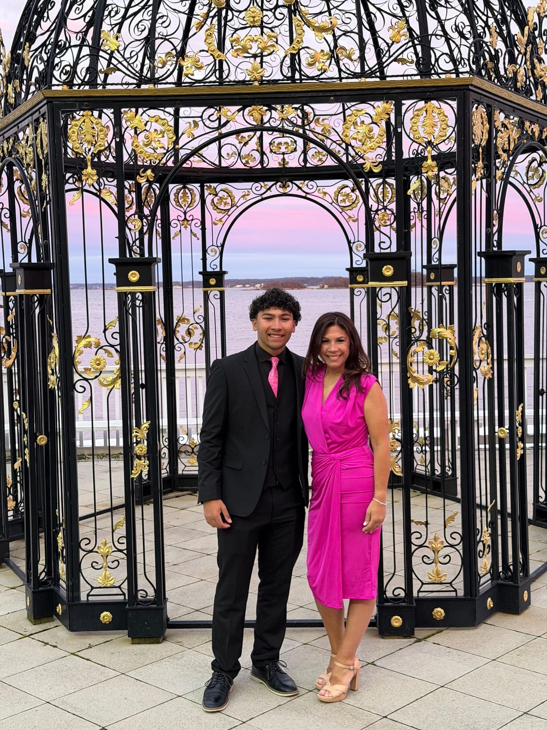 Customer photo review of Juneau Twist Midi Dress - Pink