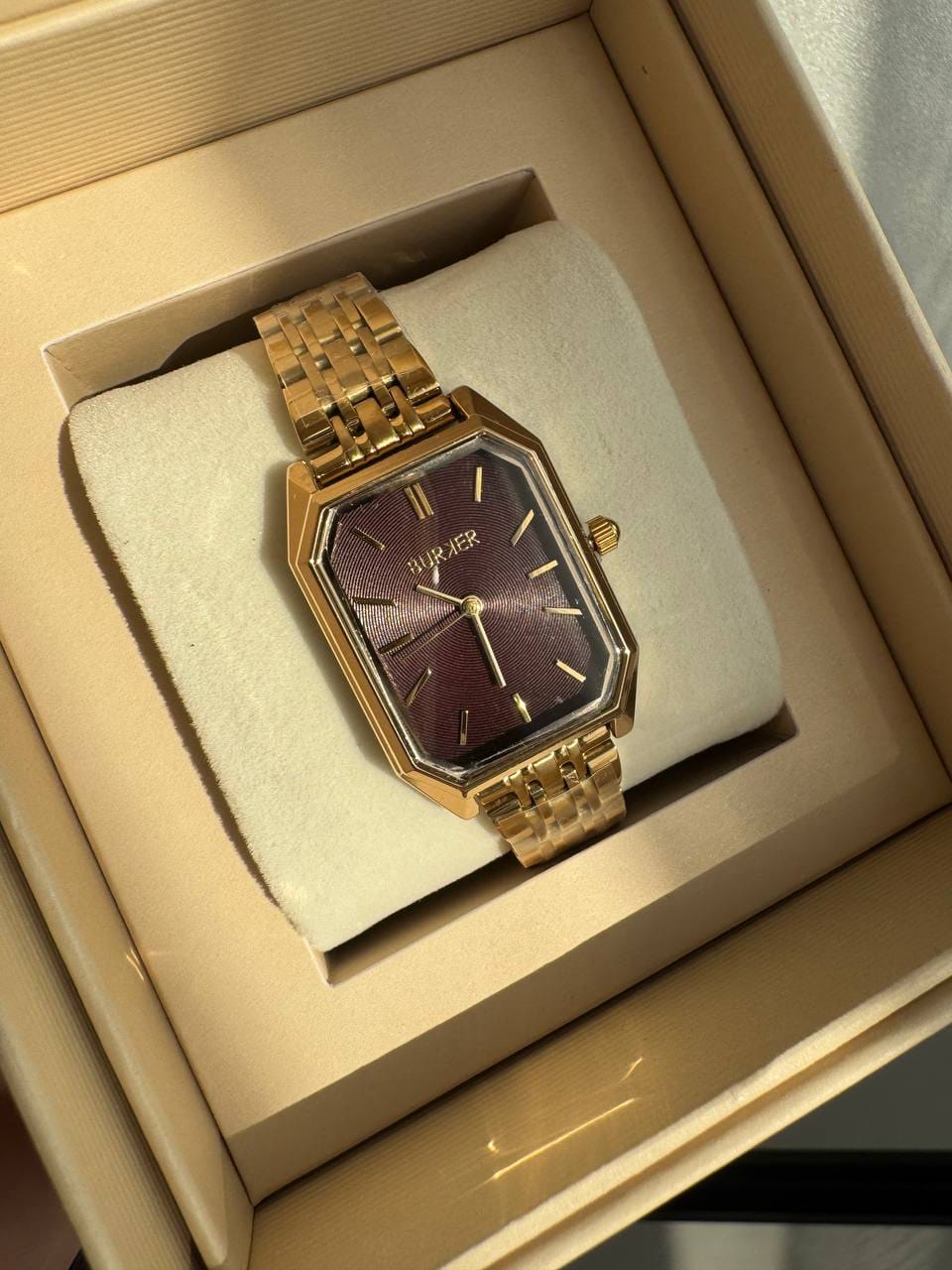 Customer photo review of Isabell Gold Burgundy