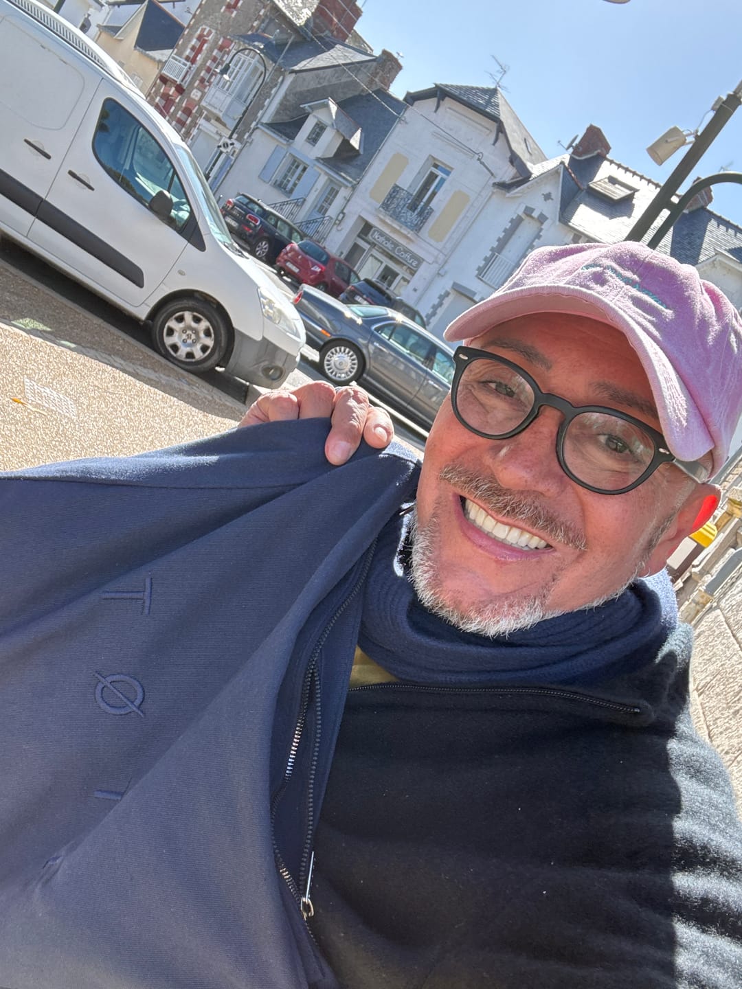 Customer photo review of ALTA | Navy Blue
