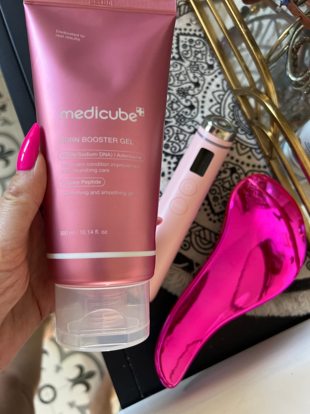 Customer photo review of Gels-būsteris ar PDRN mikrostrāvas ierīcei Medicube PDRN Booster Gel