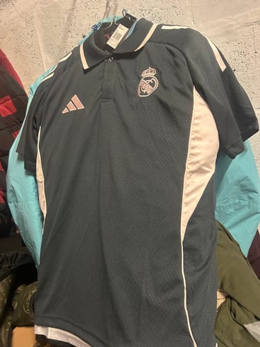 Customer photo review of Maillot et Pantalon Real Madrid 25/26