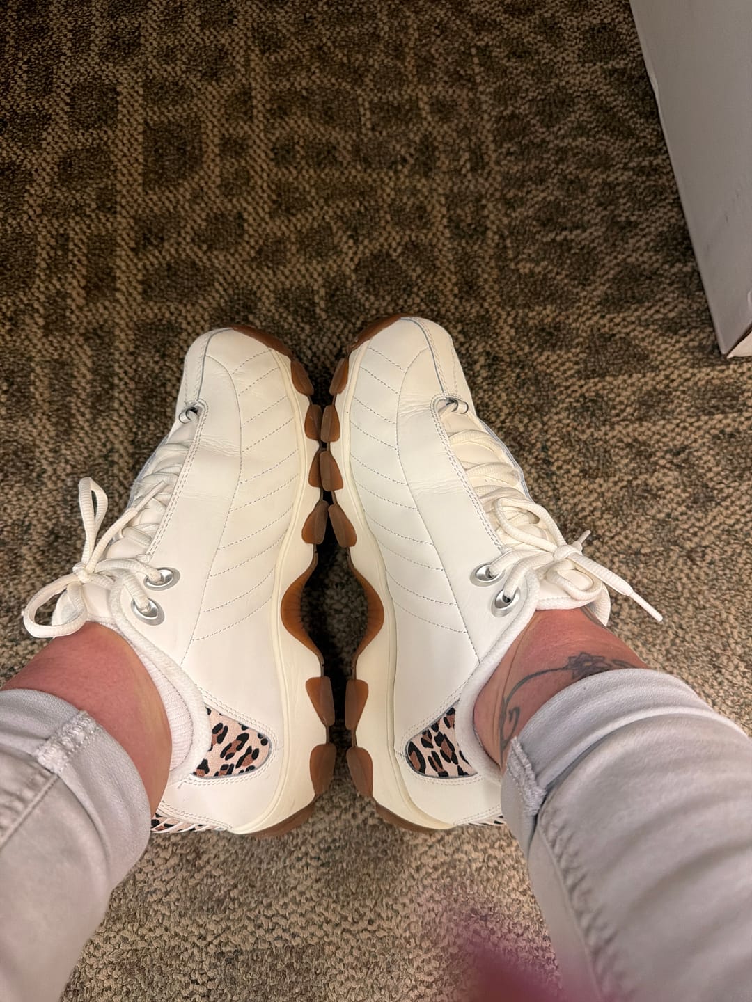 Customer photo review of 93426-172-M | ST329 CMF | SNOW WHITE/LEOPARD/GUM