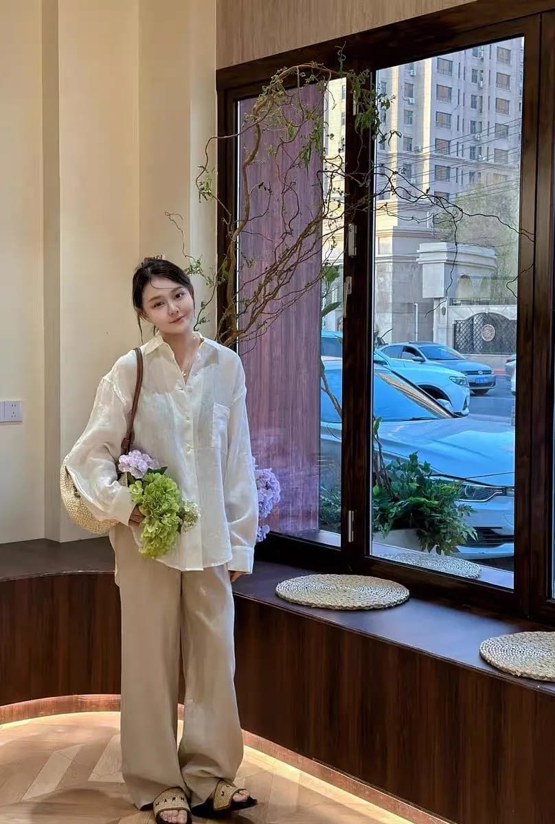 Customer photo review of Kendall Wide Leg Linen Pants