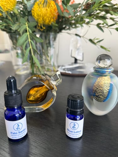 Customer photo review of Palo Santo oil 10 mL | 100% Cold-Pressed Egyptian oil