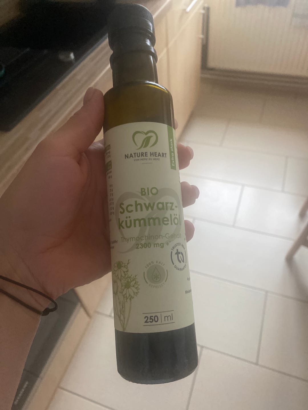 Customer photo review of BIO Schwarzkümmelöl 2300+ Thymochinon ungefiltert 250 ml