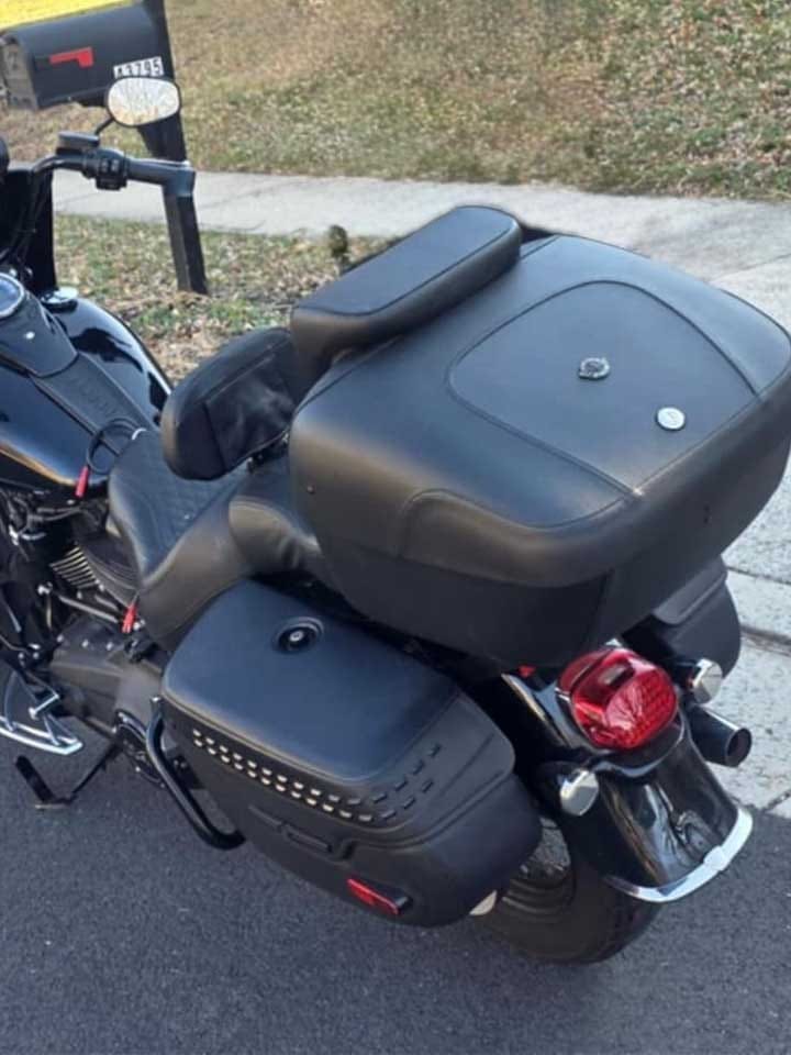 Customer photo review of 44L - Premium Extra Large Leather Wrapped Hard Motorcycle Trunk for Harley Davidson