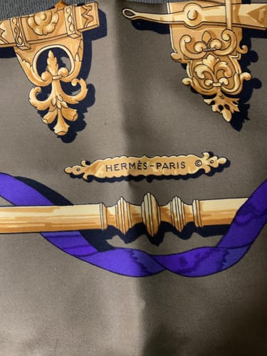 Customer photo review of Hermès Ferronnerie Silk Scarf